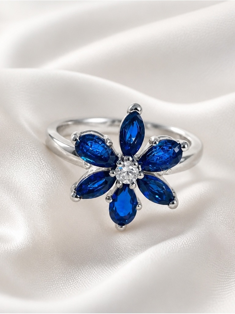 Sterling Silver Floral Ring with Deep Blue Sapphire Petals new with out tag